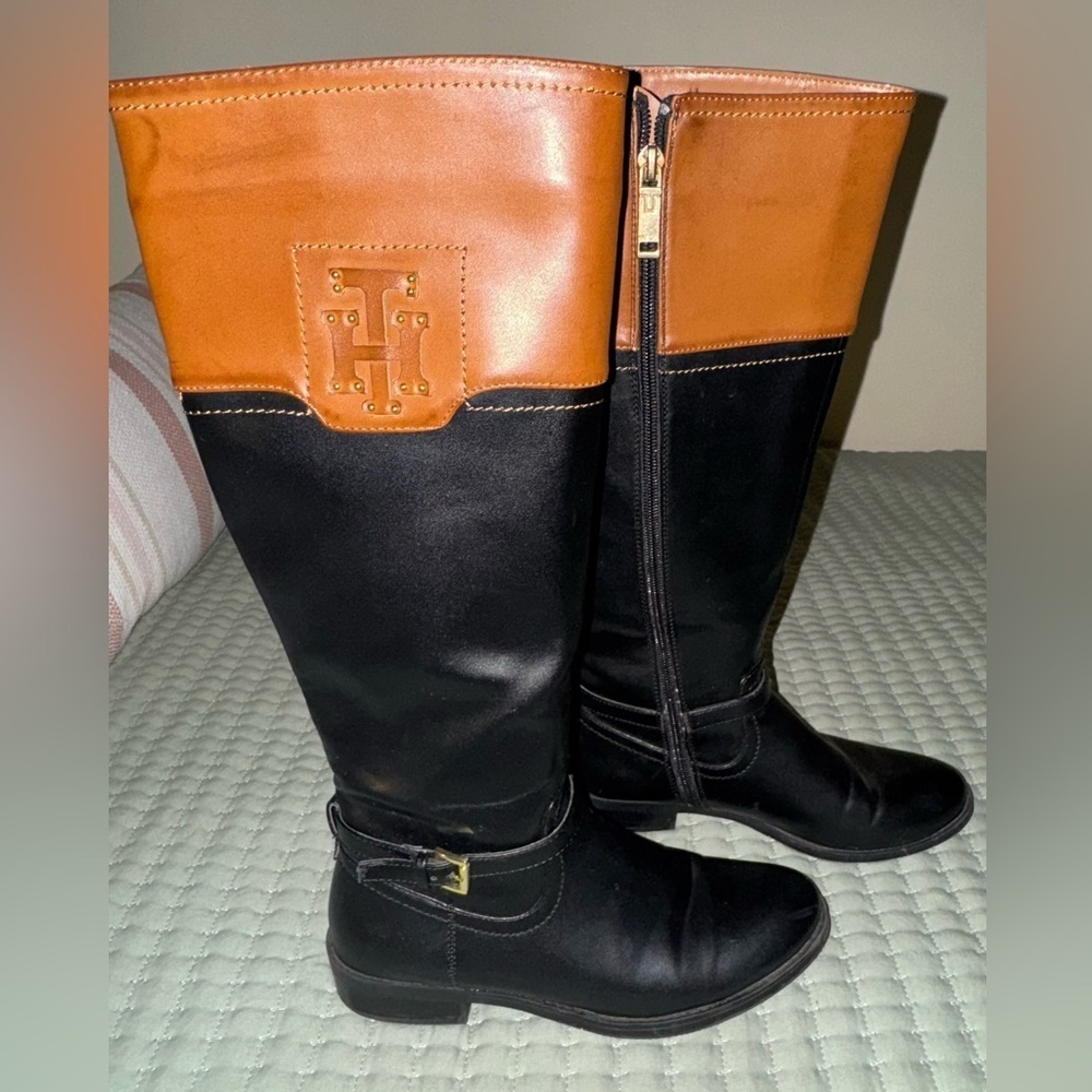 Tommy Hilfiger Drea2 Black And Brown Side Zip Knee High Riding Boots Size 7m Guc